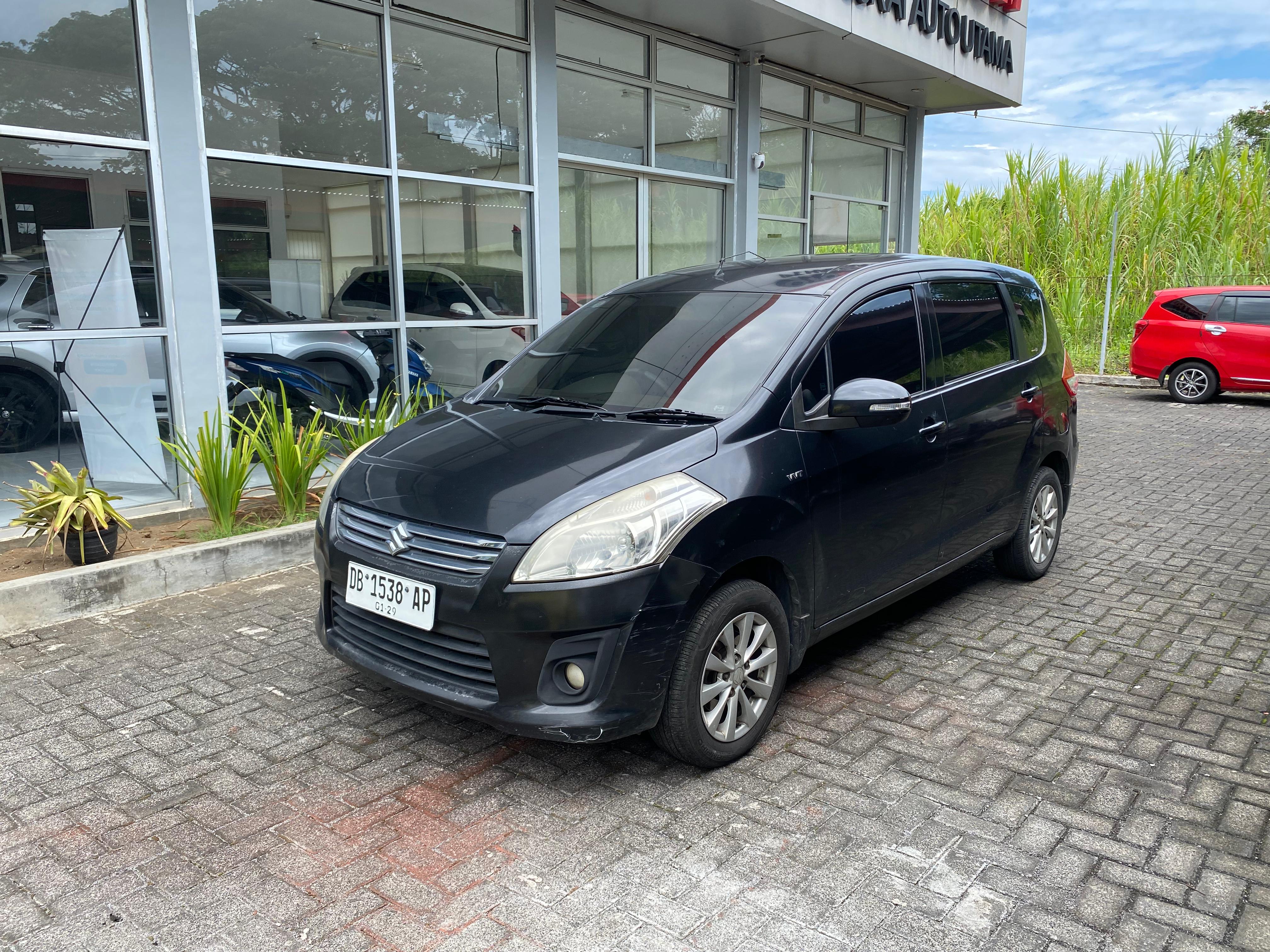 Ertiga GL 1.4 M/T 2013
